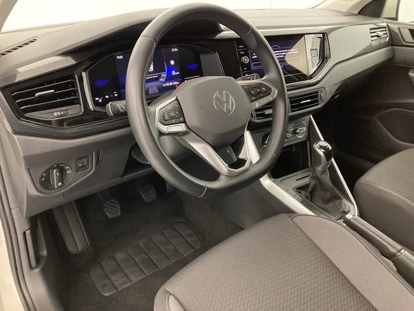 VOLKSWAGEN Polo (2025) — foto 5 van 36