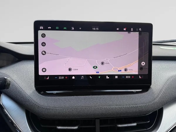 SKODA Enyaq Coupé (2025) — foto 2 van 15
