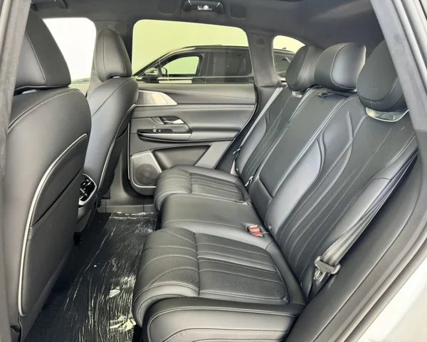 Xpeng G9 (2026) — foto 11 van 30
