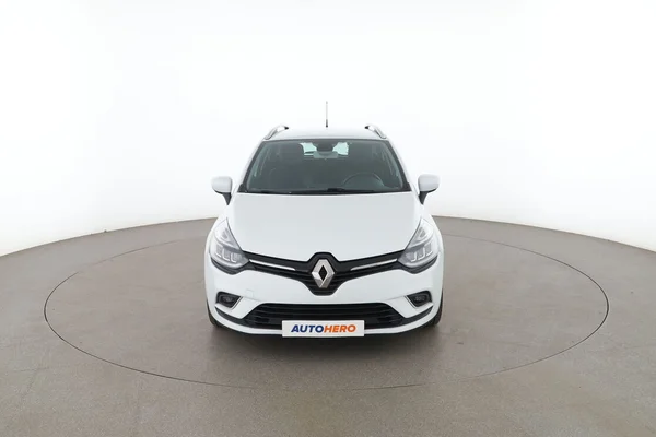 Renault Clio (2017) — foto 15 van 16