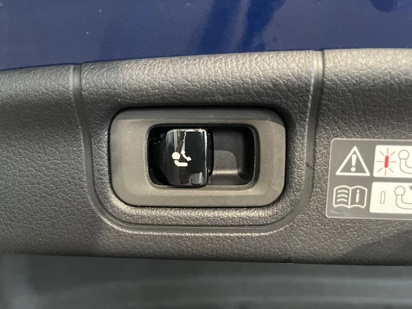 Mercedes-Benz C-Klasse (2024) — foto 16 van 16