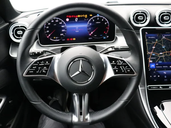 Mercedes-Benz C-Klasse (2024) — foto 7 van 31