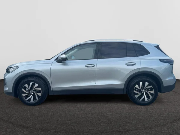 VOLKSWAGEN Tiguan (2026) — foto 15 van 22