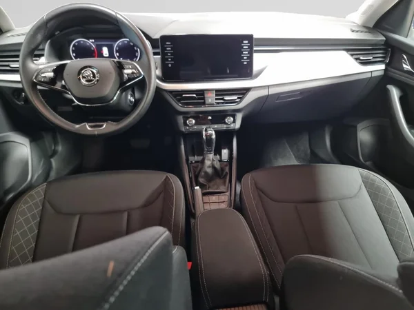 SKODA Scala (2022) — foto 2 van 24