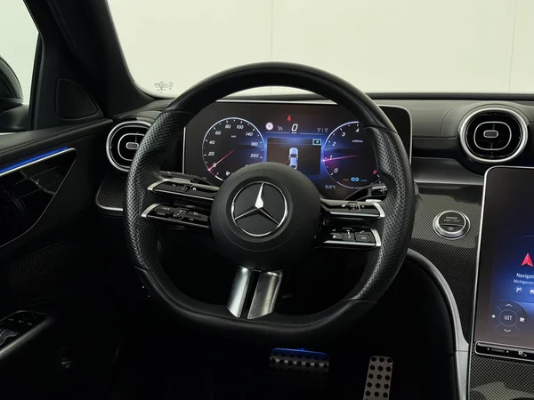MERCEDES C 180 (2022) — foto 14 van 30
