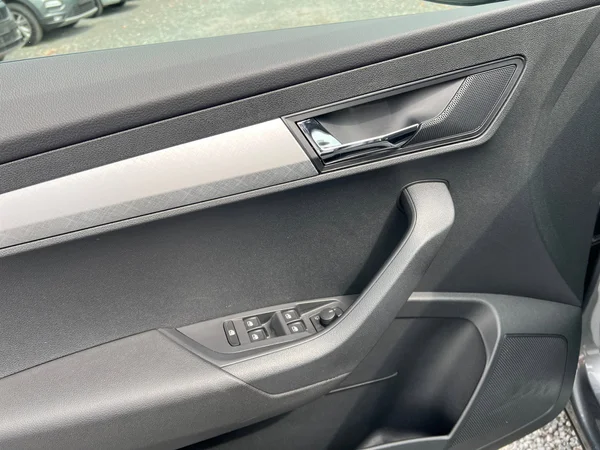SKODA Karoq (2025) — foto 8 van 24