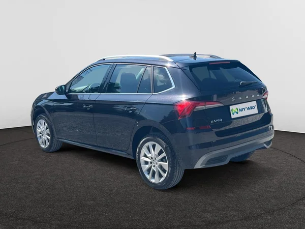 SKODA Kamiq (2021) — foto 8 van 18