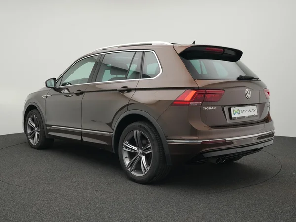 VOLKSWAGEN Tiguan Dsl (2016) — foto 26 van 31
