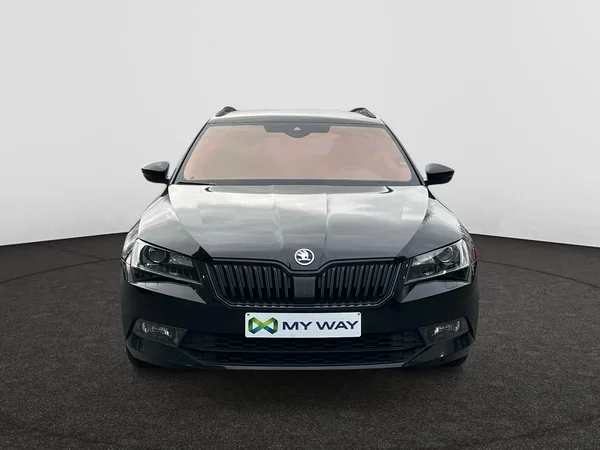 SKODA Superb Combi (2017) — foto 21 van 22