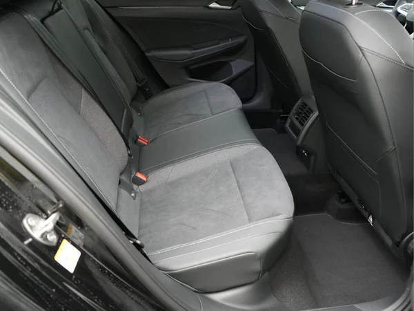 VOLKSWAGEN Golf VIII (2026) — foto 9 van 10