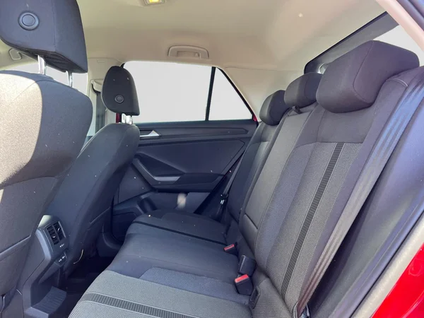 VOLKSWAGEN T-Roc (2022) — foto 11 van 24