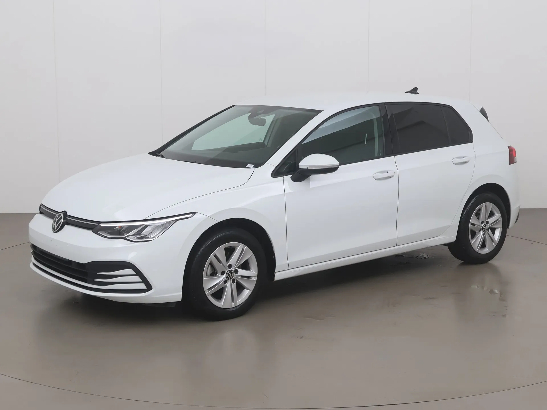 volkswagen golf viii 1121_302831_2021