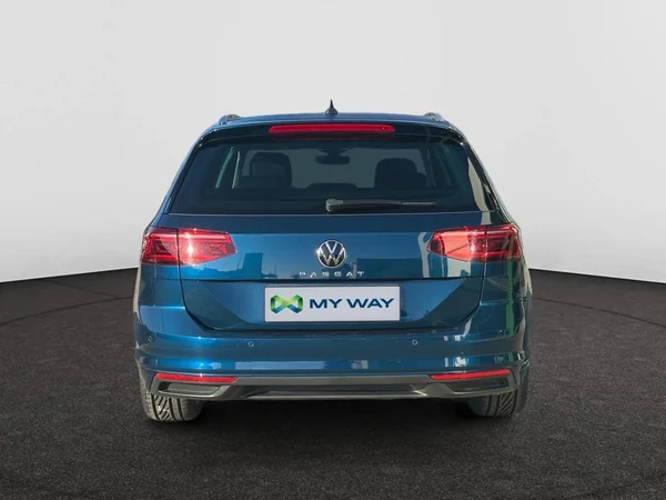 VOLKSWAGEN Passat Variant Dsl (2021) — foto 17 van 21