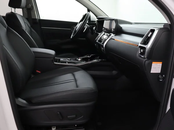 KIA Sorento (2024) — foto 3 van 31