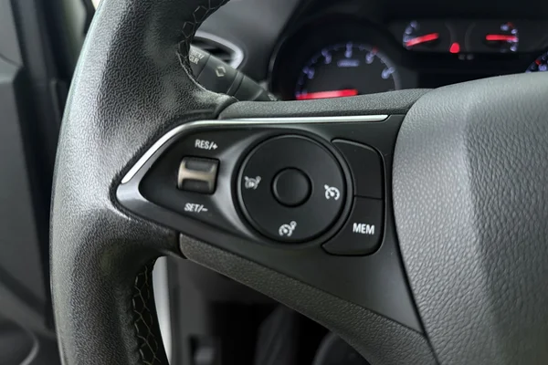 Opel Crossland (2022) — foto 5 van 18
