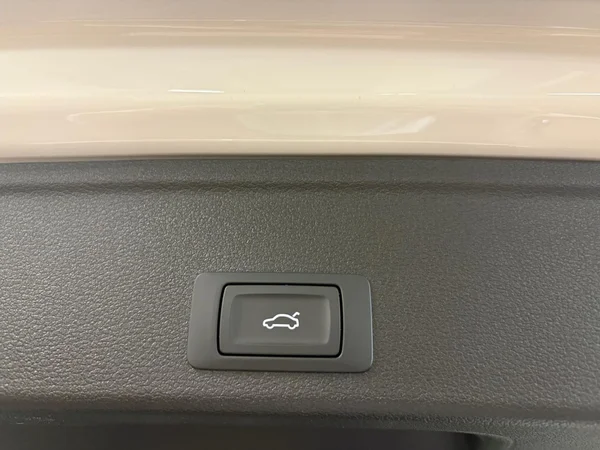 AUDI A4 Avant Dsl (2023) — foto 2 van 15