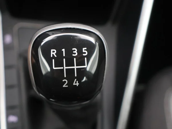 VOLKSWAGEN Polo (2024) — foto 7 van 27