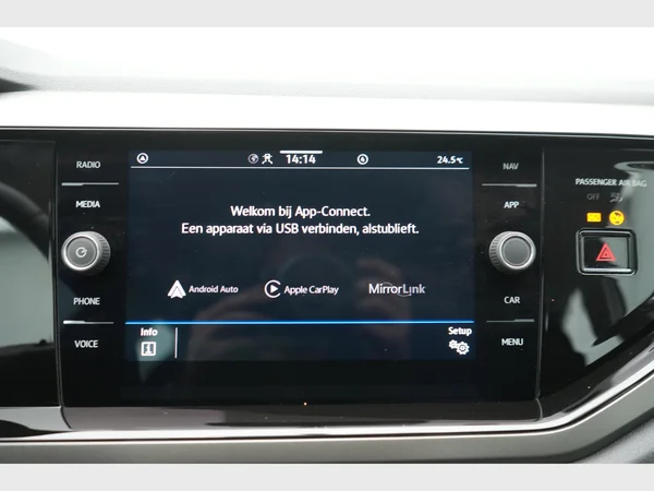 VOLKSWAGEN Polo (2021) — foto 16 van 24
