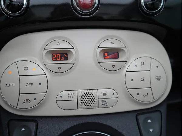 FIAT 500C (2015) — foto 13 van 21