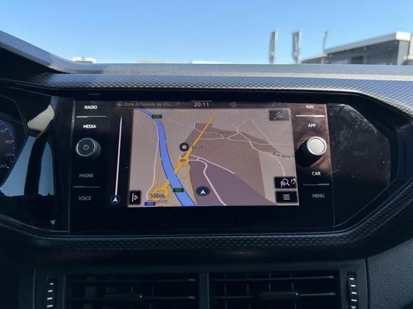 VOLKSWAGEN T-Cross (2021) — foto 8 van 31