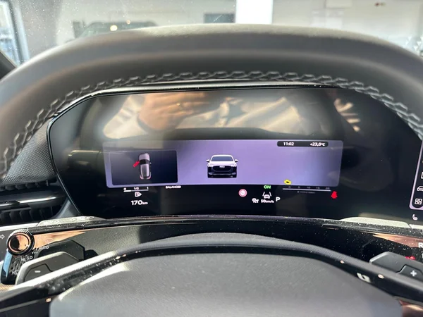 AUDI Q3 Sportback (2026) — foto 6 van 23