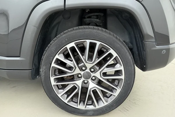 Jeep Compass (2021) — foto 19 van 22