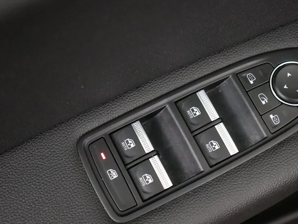 RENAULT Captur (2021) — foto 19 van 30