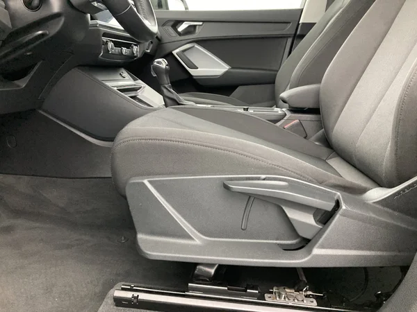 AUDI Q3 (2022) — foto 25 van 36