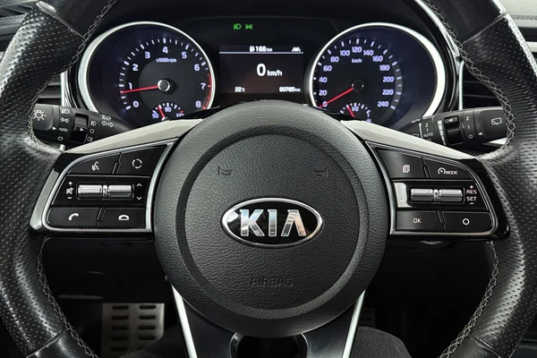 Kia ProCeed (2019) — foto 16 van 43