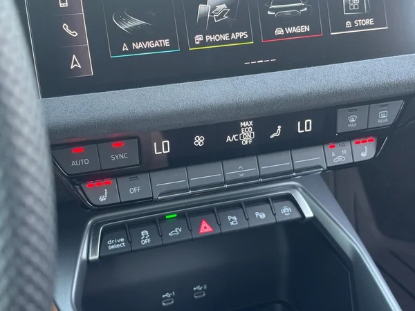 AUDI A3 Sportback PHEV (2025) — foto 7 van 19