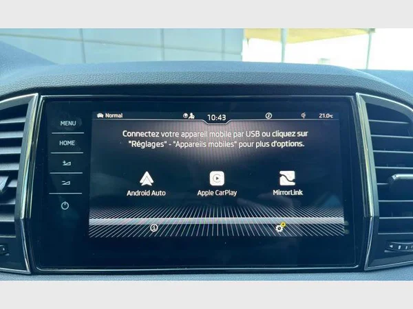 Skoda Karoq (2023) — foto 10 van 30