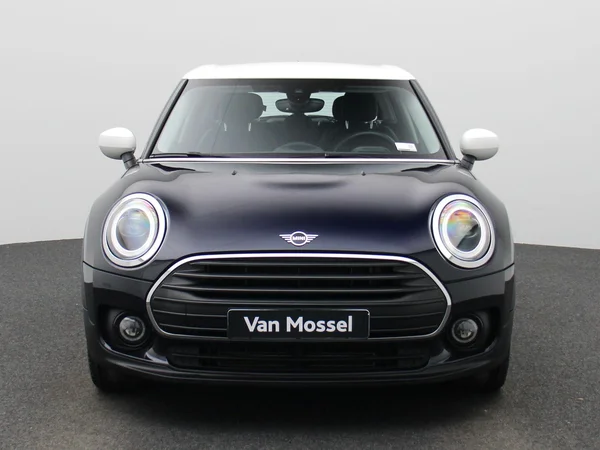 MINI Clubman (2023) — foto 23 van 32