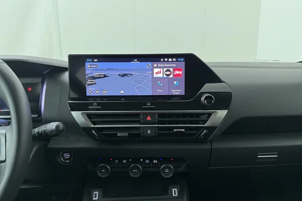 Citroen C4 (2024) — foto 3 van 21