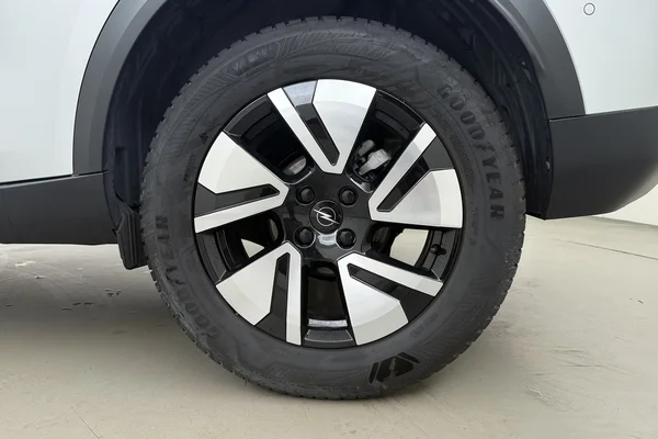 Opel Frontera (2025) — foto 16 van 19