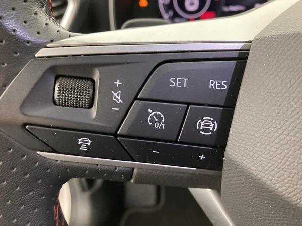 SEAT Leon ST (2024) — foto 17 van 36