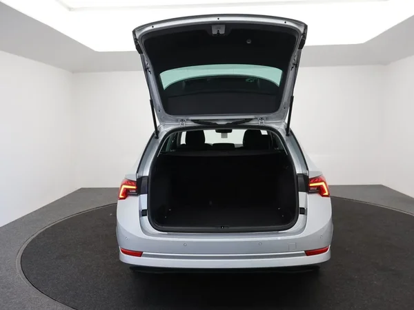 Škoda Octavia (2024) — foto 19 van 29