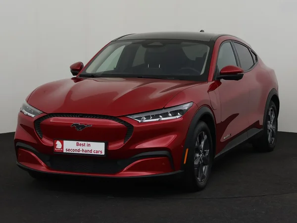 FORD Mustang Mach-E (2022) — foto 1 van 33