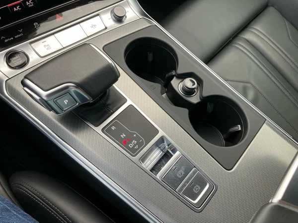 AUDI A6 Avant (2023) — foto 22 van 25