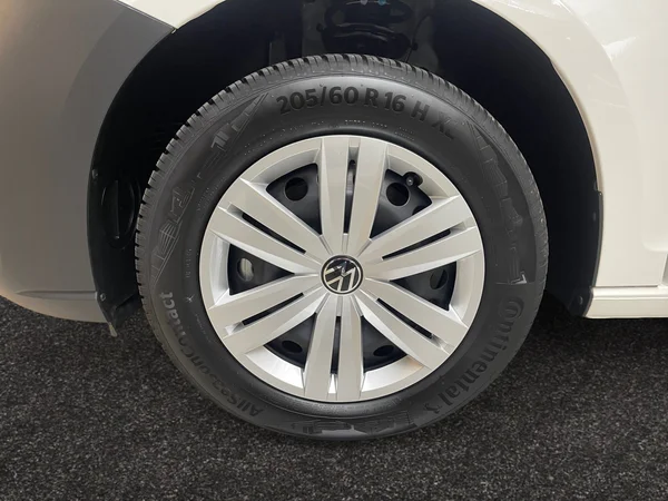 VOLKSWAGEN Caddy Maxi (2026) — foto 4 van 8