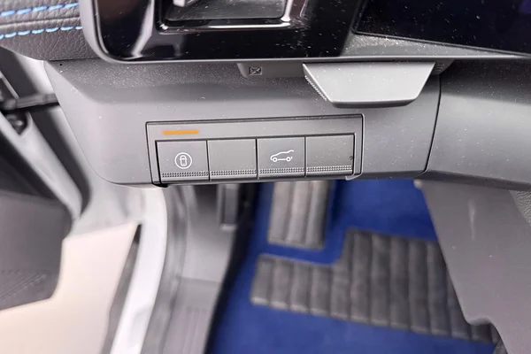 Renault E-Scenic E-Tech (2025) — foto 11 van 30