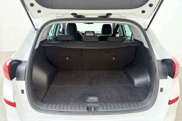 Hyundai Tucson (2019) — foto 17 van 21