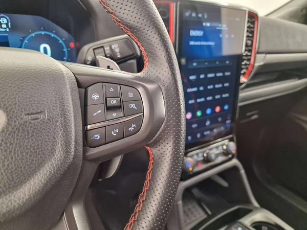Ford Ranger — foto 2 van 15