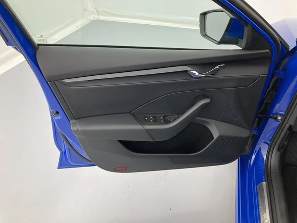 SKODA Octavia SW Dsl (2024) — foto 3 van 36