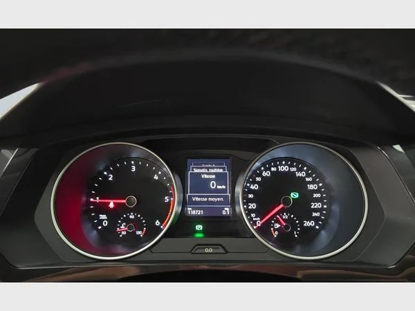 Volkswagen Tiguan (2021) — foto 4 van 30