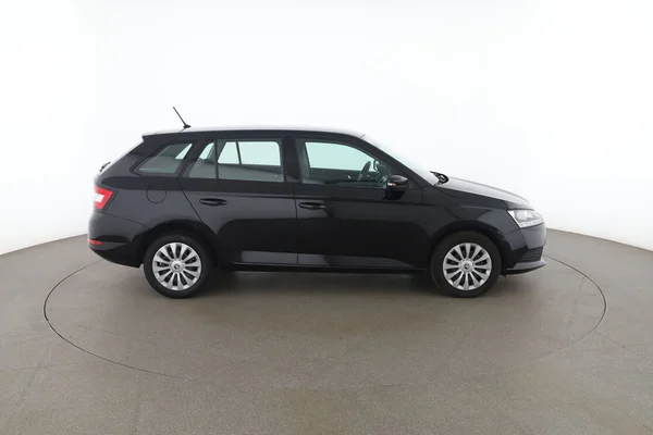 Skoda Fabia (2021) — foto 13 van 16