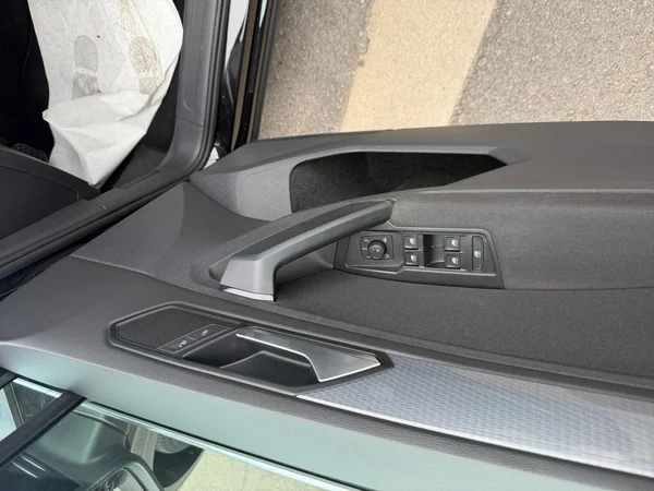 VOLKSWAGEN Tiguan Dsl (2022) — foto 20 van 21