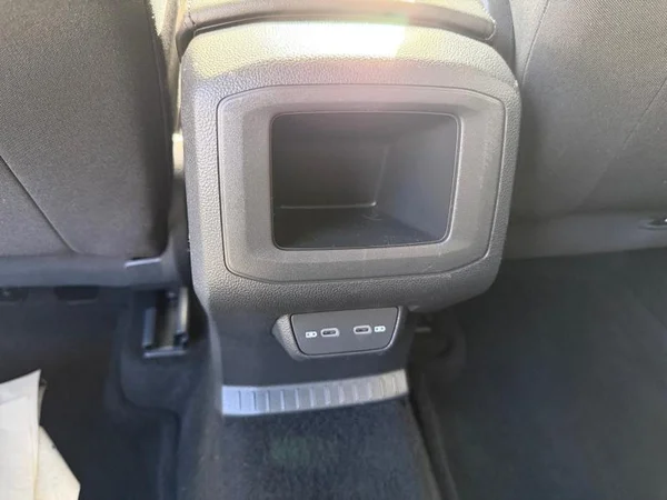 VOLKSWAGEN T-Cross (2025) — foto 25 van 31