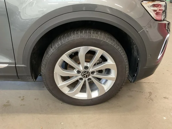 VOLKSWAGEN T-Roc (2022) — foto 15 van 22