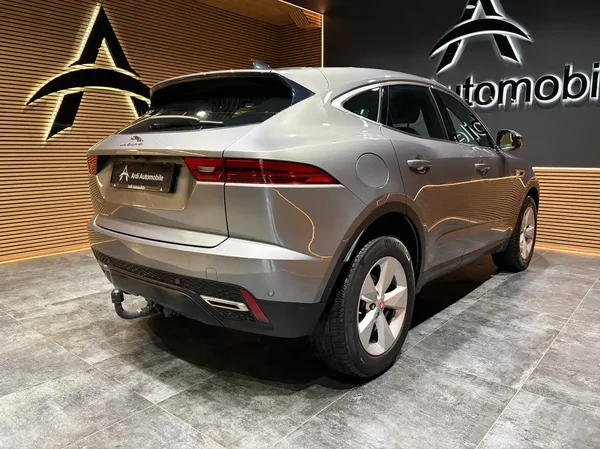 Jaguar E-Pace (2021) — foto 21 van 26