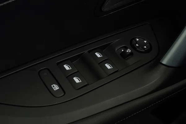 Peugeot 2008 (2020) — foto 6 van 34